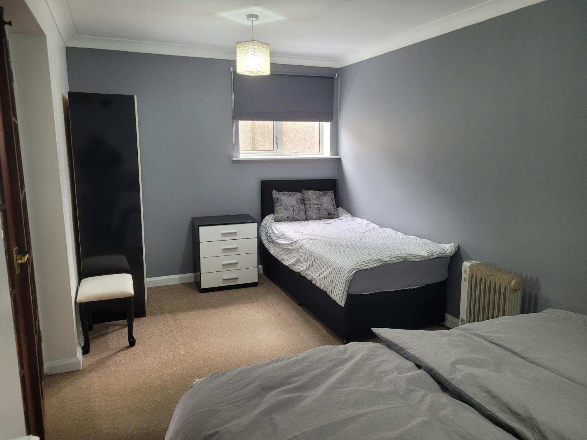 Modern In Luton * Luton (Bedfordshire)